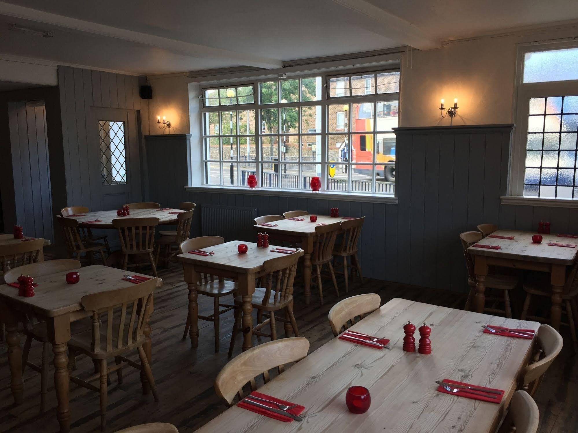 The Red Lion Hotel Hythe  Buitenkant foto